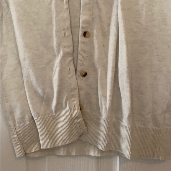 Cardigan - Picture 2 of 6